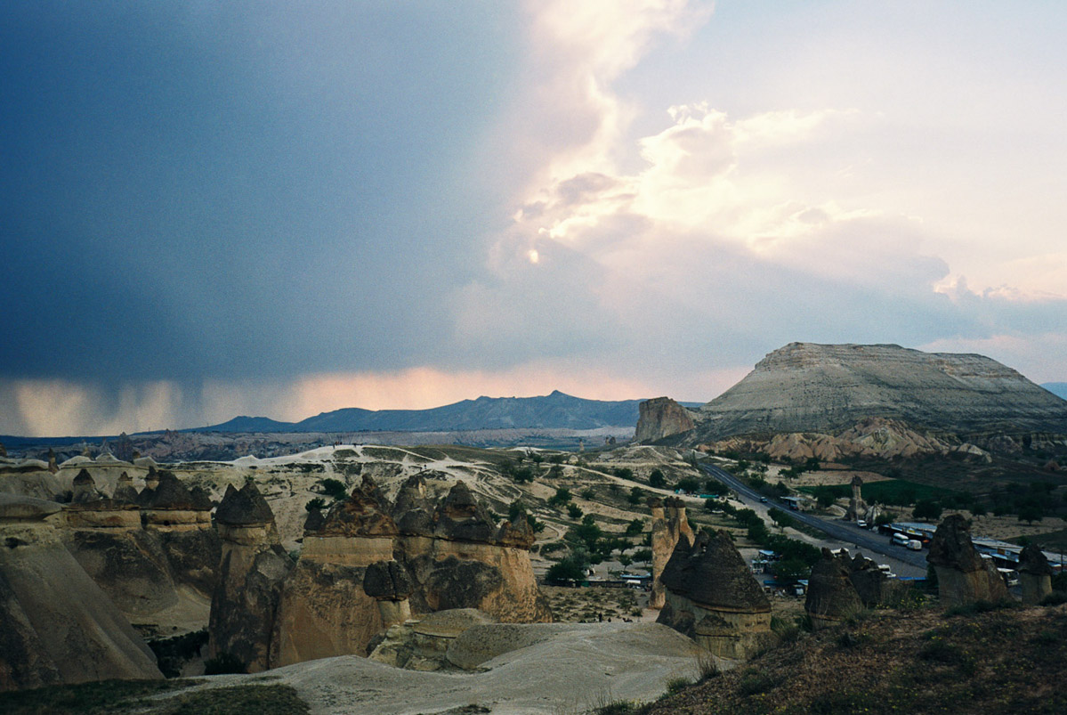 caminos tormenta en Capadocia